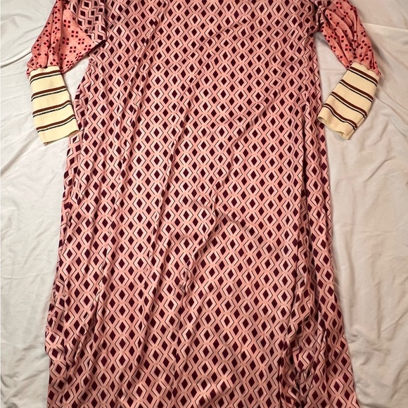 NWOT Burgundy and Pink Print Maxi Duster - Picture 2 of 4